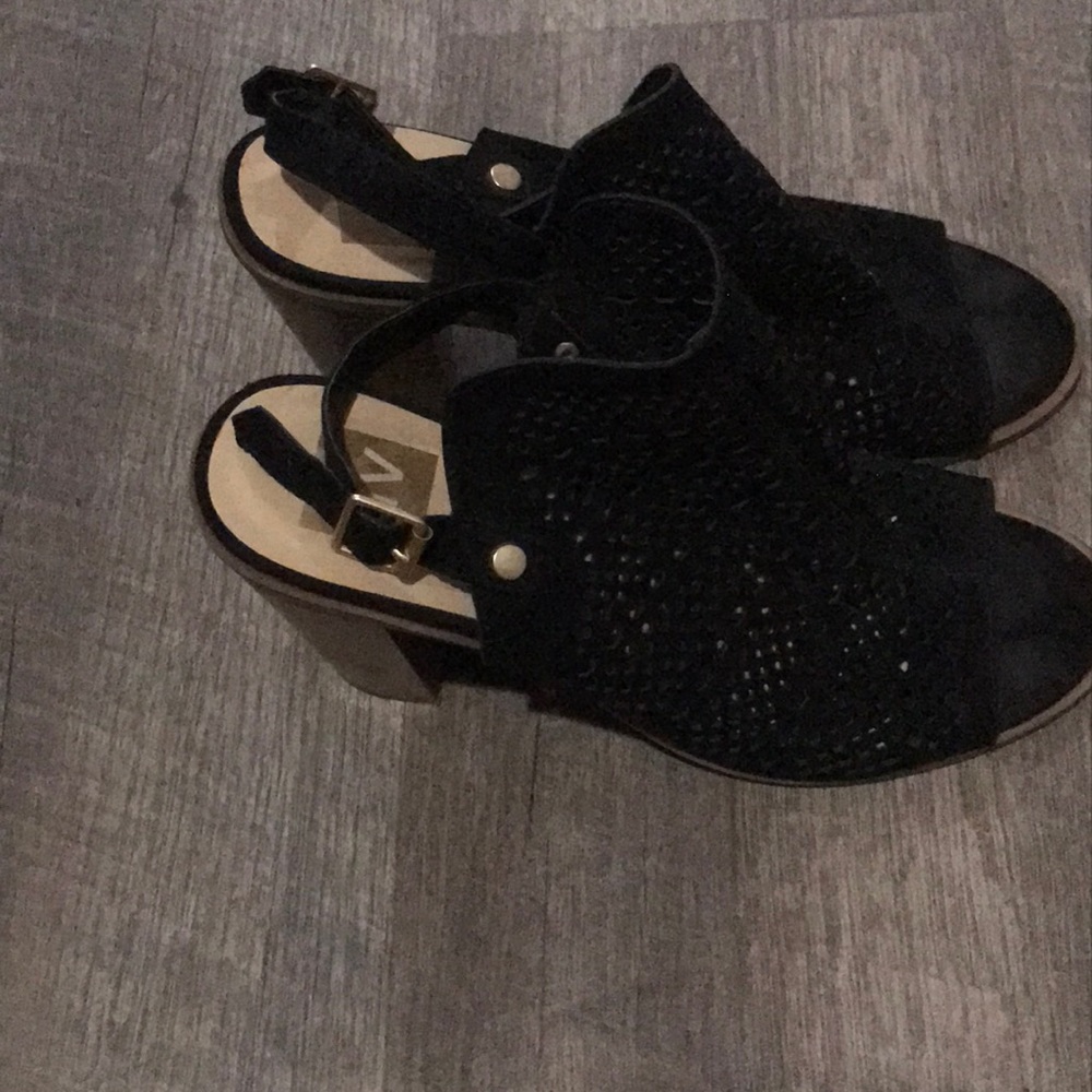 Black heeled sandals